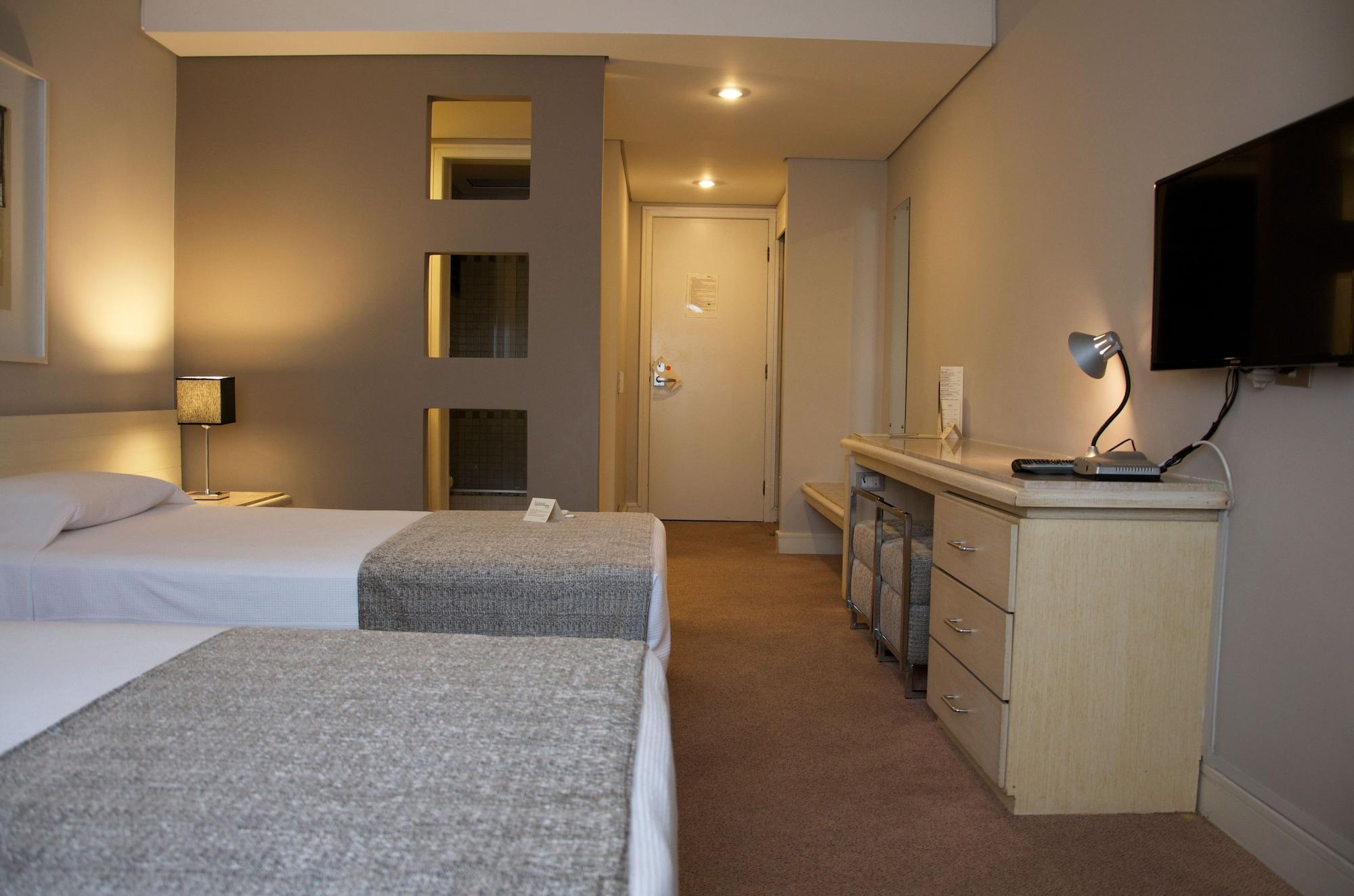 Hotel Victoria Villa Curitiba By Nacional Inn Екстер'єр фото