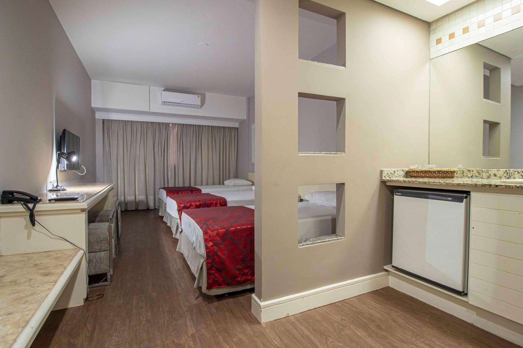 Hotel Victoria Villa Curitiba By Nacional Inn Екстер'єр фото