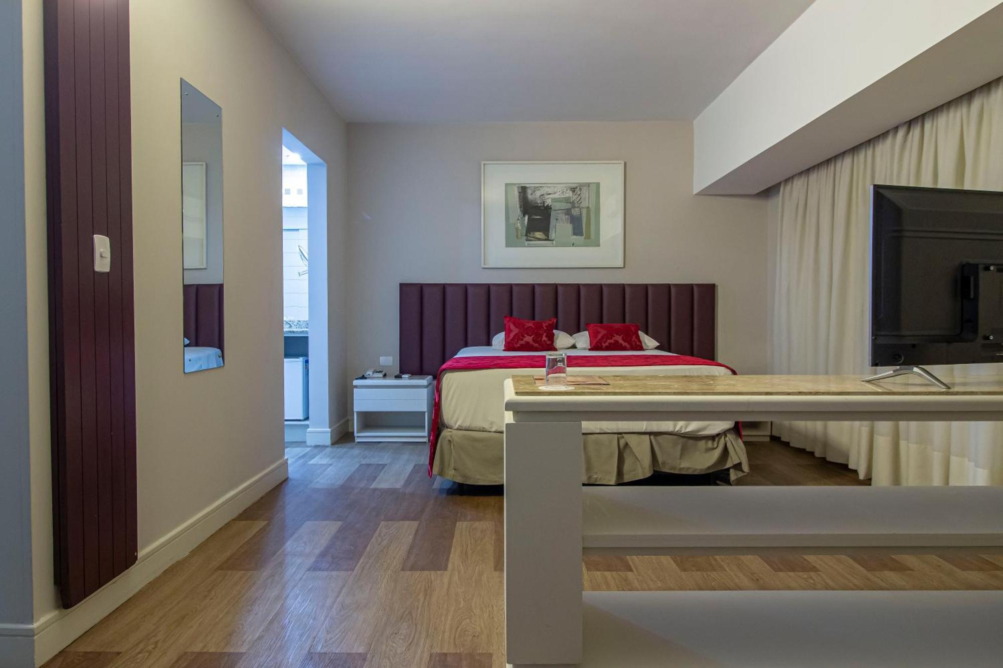 Hotel Victoria Villa Curitiba By Nacional Inn Екстер'єр фото