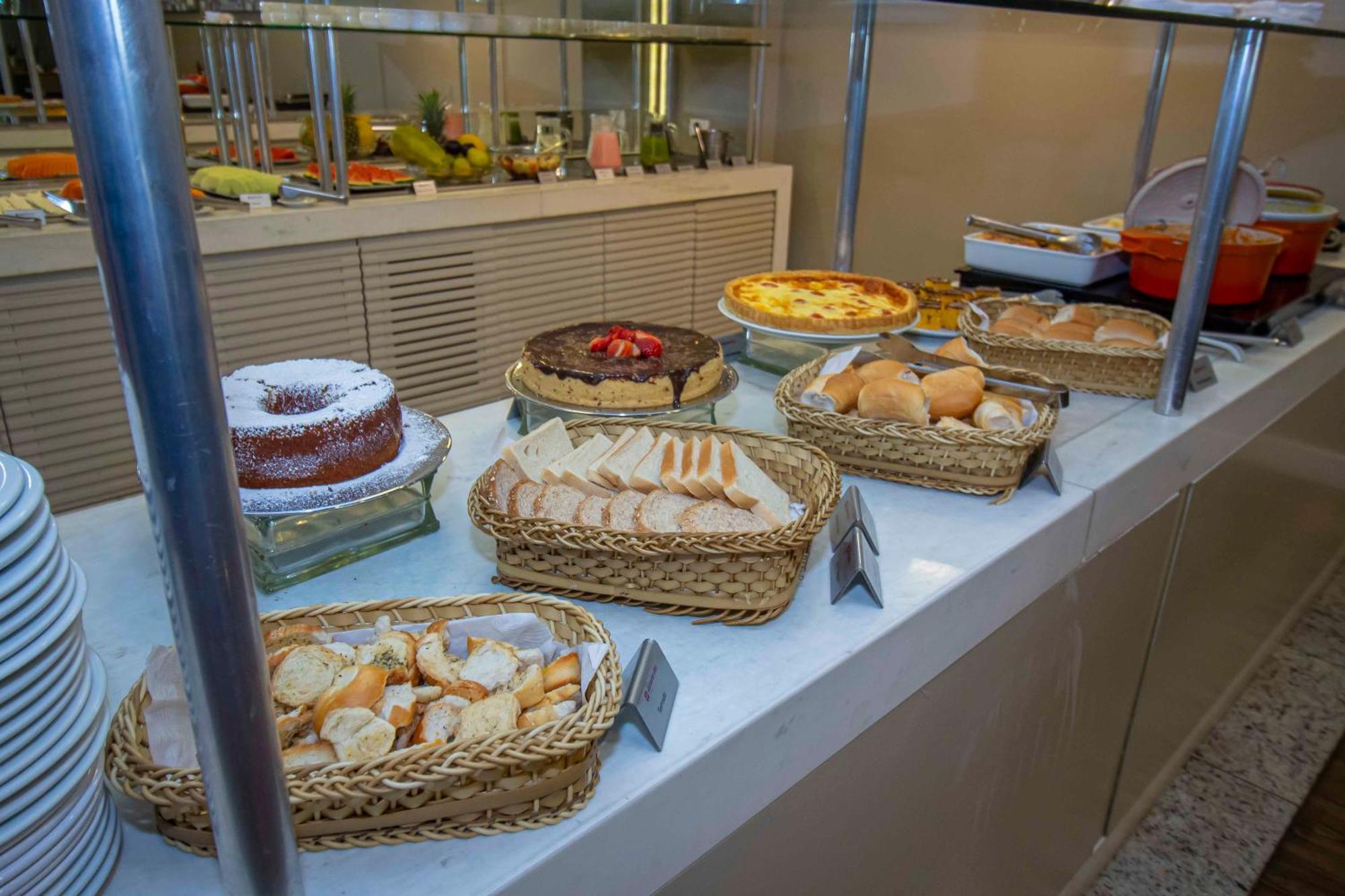 Hotel Victoria Villa Curitiba By Nacional Inn Екстер'єр фото