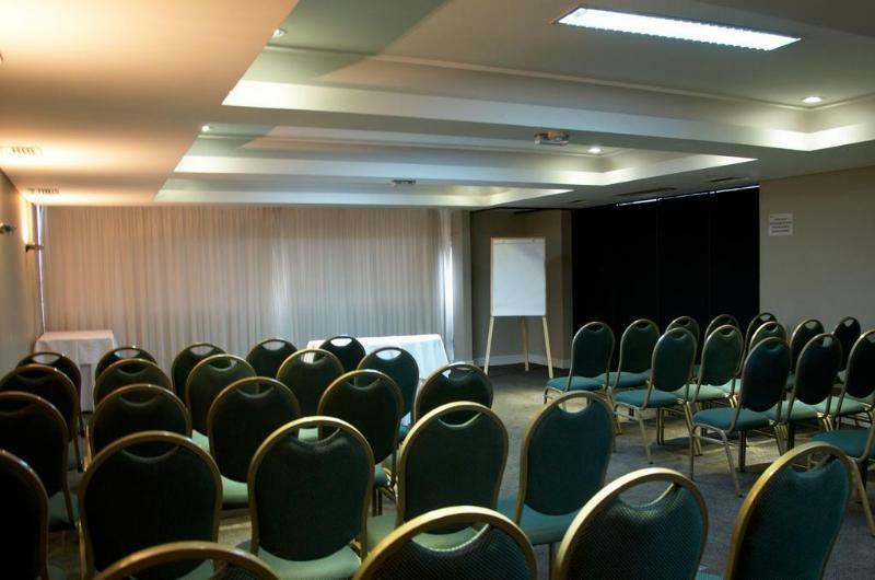 Hotel Victoria Villa Curitiba By Nacional Inn Екстер'єр фото